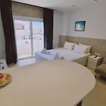 Lavish * 圣纳帕