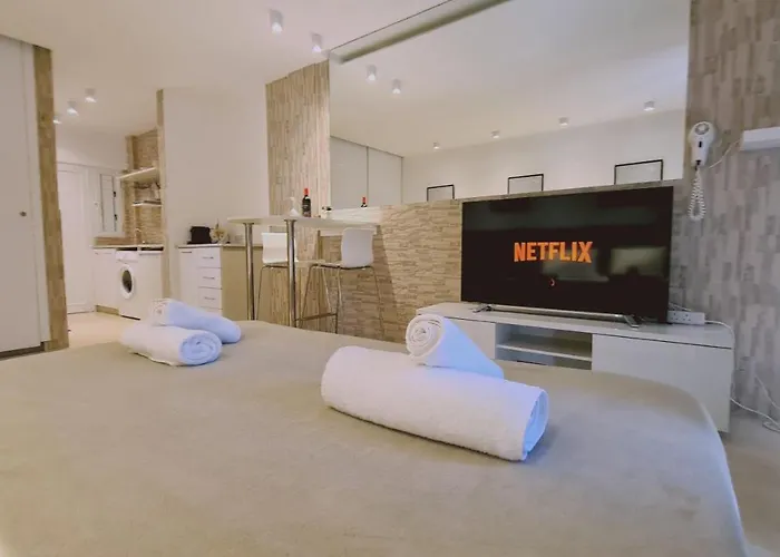 Lavish Apartamento Ayia Napa