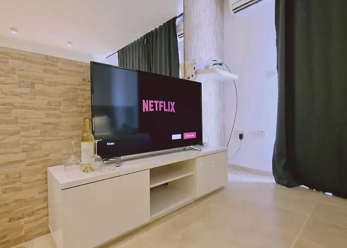 Lavish Apartamento Ayia Napa